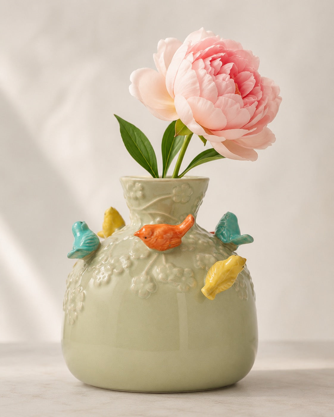 Wazon ceramiczny w kształcie butelki z motywem ptaków, kolor piaskowy-zielony, 22.5 cm