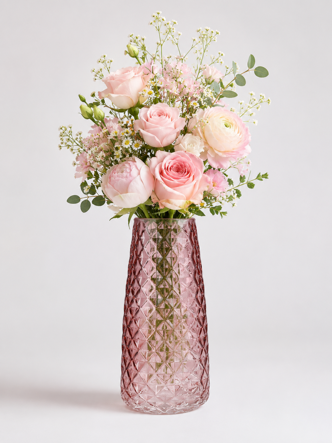 Szklany wazon dekoracyjny z diamentową strukturą, różowy transparentny 21 cm Vase Gemma